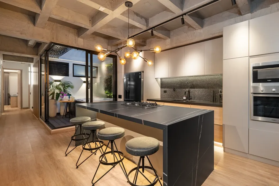 Apartamento con cocina abierta · Laureles